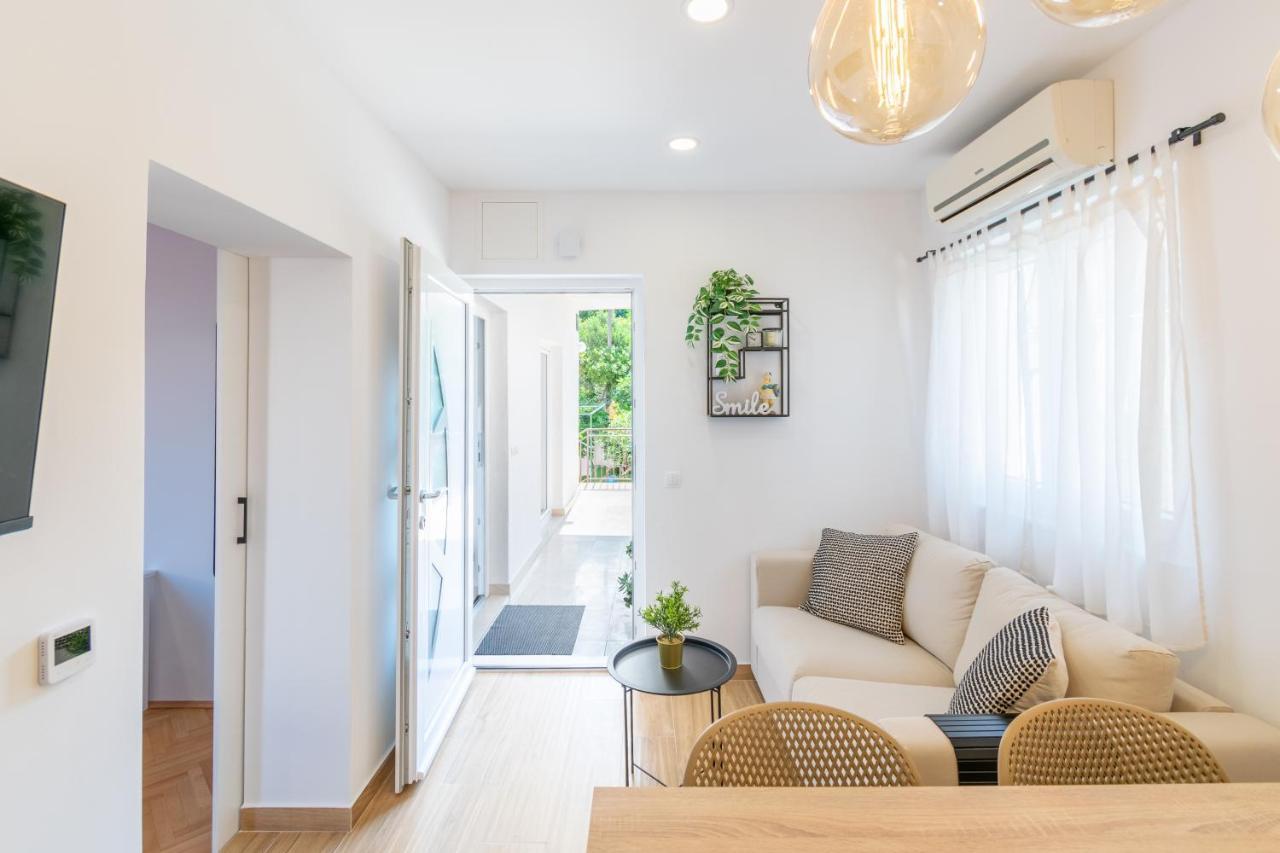 Apartmani Zora Makarska Exterior foto